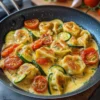 Maultaschen mit Zucchini und Tomaten